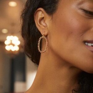 NWT SOLD OUT Kendra Scott Elle Open Frame Earrings in Burgundy Crystal, gold